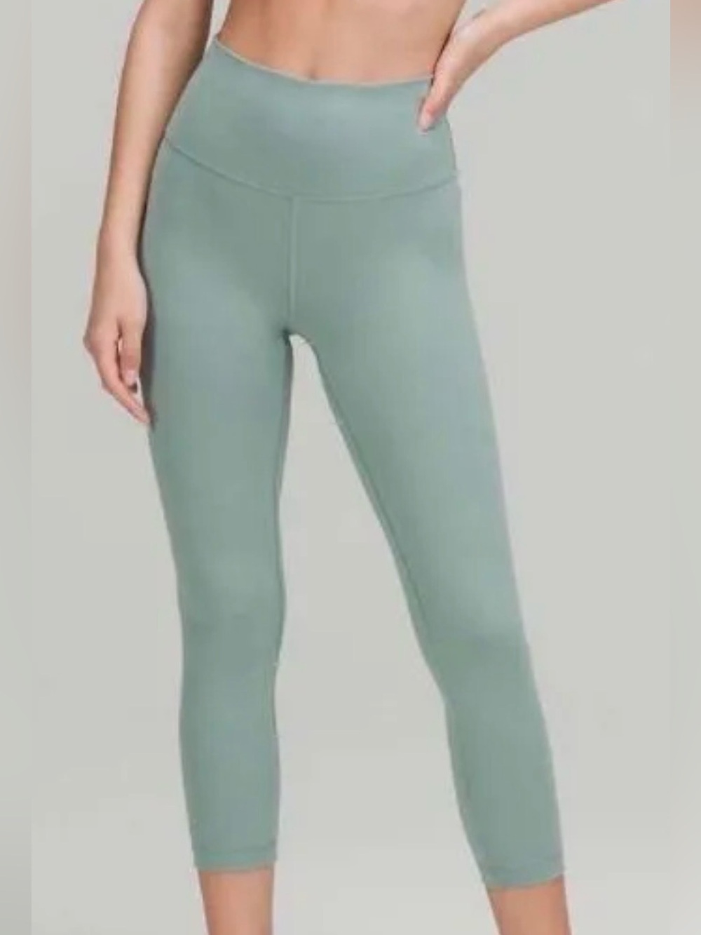 98. NWOT Lululemon Wunder Train High-Rise 23" Sz 14